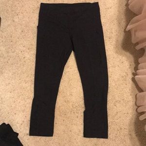 Lululemon Capri pants